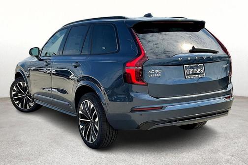 2026 Volvo XC90 B6 Ultra Dark Theme 7-Seater