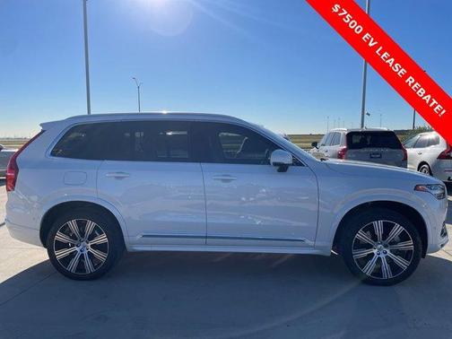 2025 Volvo XC90 Plug-In Hybrid T8 Plus 7-Seater
