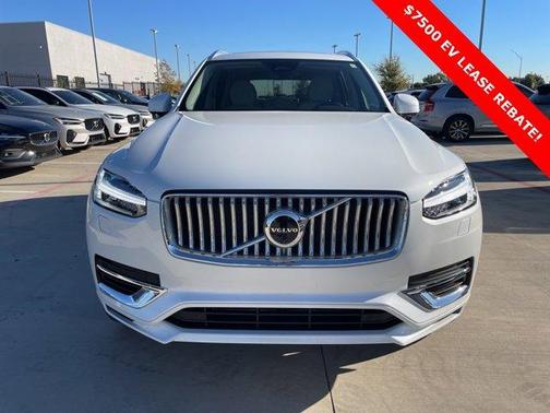 2025 Volvo XC90 Plug-In Hybrid T8 Plus 7-Seater