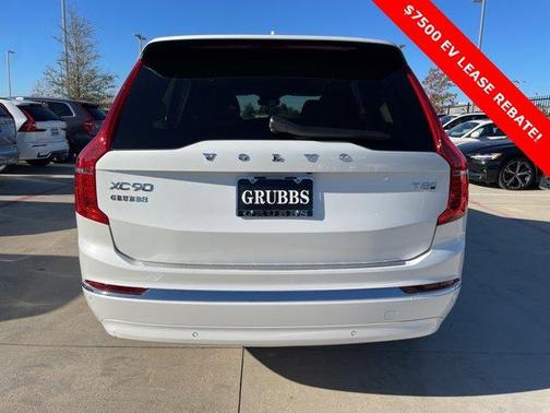 2025 Volvo XC90 Plug-In Hybrid T8 Plus 7-Seater