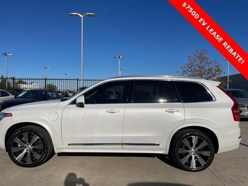 2025 Volvo XC90 Plug-In Hybrid T8 Plus 7-Seater