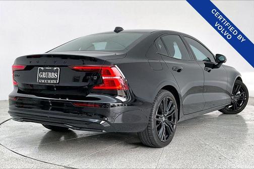 2024 Volvo S60 B5 Plus Black Edition