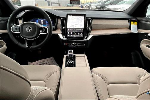 2025 Volvo XC90 Plug-In Hybrid T8 Plus 7-Seater