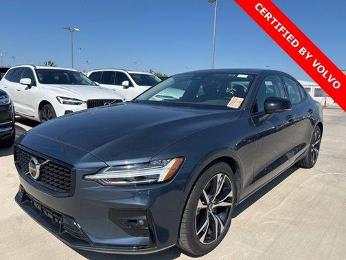 2025 Volvo S60 B5 Plus