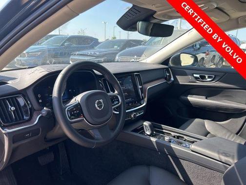 2025 Volvo S60 B5 Plus