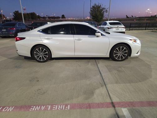 2020 Lexus ES 350 Base