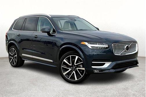 2025 Volvo XC90 B6 Plus 7 Passenger