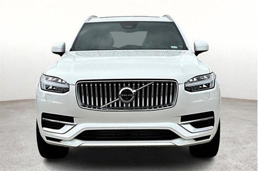 2024 Volvo XC90 Recharge Plug-In Hybrid T8 Ultimate Bright Theme 7-Seater
