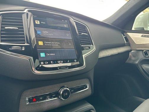 2025 Volvo XC90 B6 Ultra