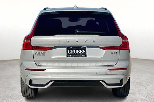 2025 Volvo XC60 B5 Ultra