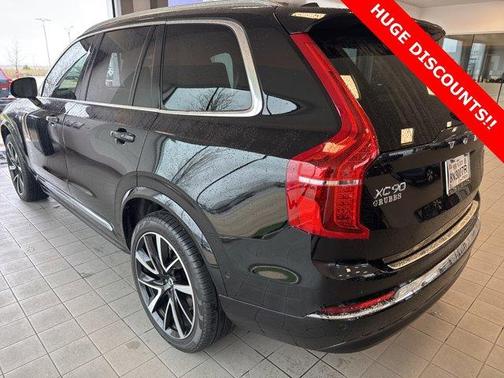 2025 Volvo XC90 B6 Plus 7 Passenger