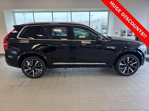 2025 Volvo XC90 B6 Plus 7 Passenger