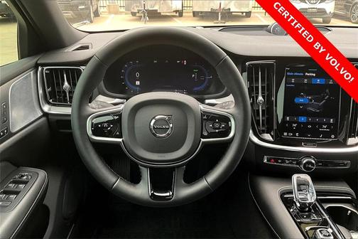2025 Volvo V60 Plug-In Hybrid T8 Polestar Engineered