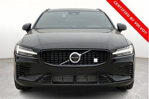2025 Volvo V60 Plug-In Hybrid T8 Polestar Engineered