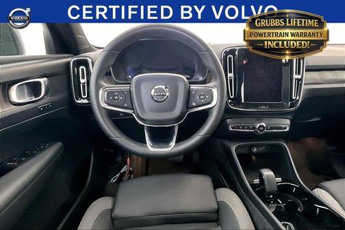 Crystal White 2023 Volvo C40 Recharge Pure Electric Twin Plus