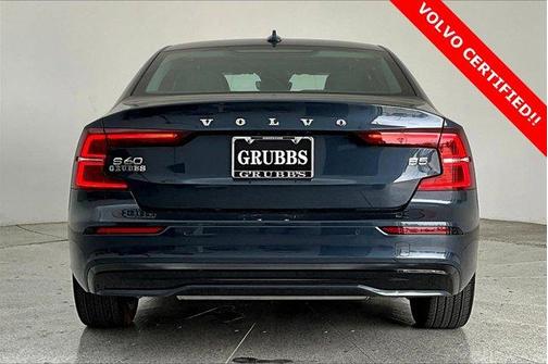 2025 Volvo S60 B5 Plus