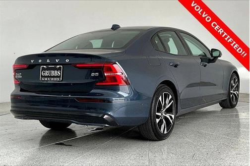 2025 Volvo S60 B5 Plus