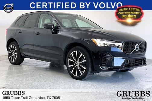 Onyx Black Metallic 2023 Volvo XC60 B5 Plus Dark Theme
