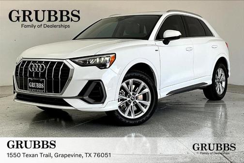 2022 Audi Q3 45 S line Premium