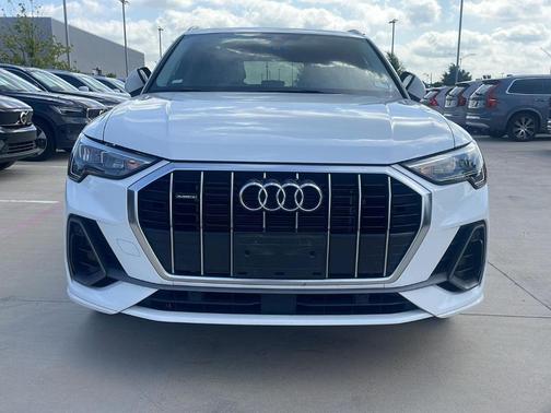 2022 Audi Q3 45 S line Premium