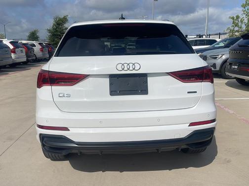2022 Audi Q3 45 S line Premium