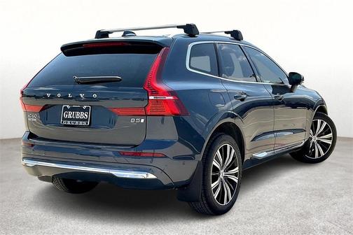 2023 Volvo XC60 B5 Plus Bright Theme