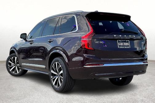 2025 Volvo XC90 B6 Core