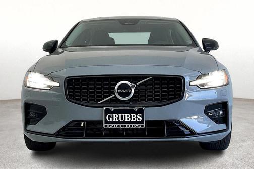 2025 Volvo S60 B5 Core