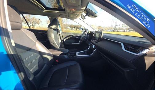 2021 Toyota RAV4 XLE Premium