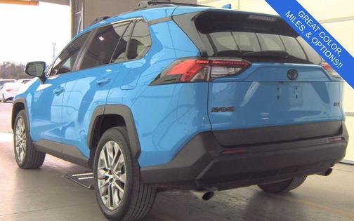 2021 Toyota RAV4 XLE Premium