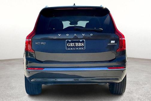 2024 Volvo XC90 Recharge Plug-In Hybrid T8 Ultimate Bright Theme 7-Seater