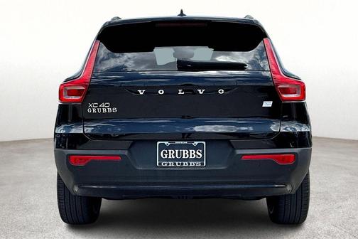 2024 Volvo XC40 Recharge Pure Electric Twin Plus