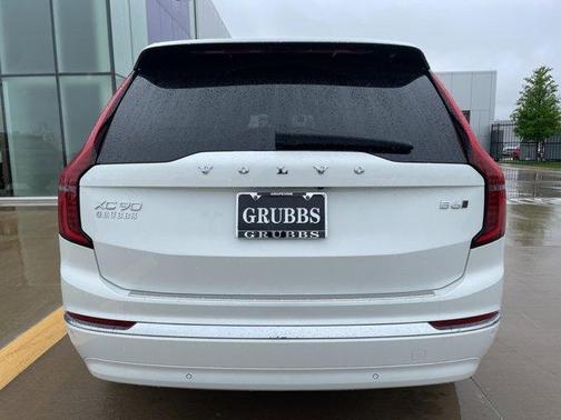 2025 Volvo XC90 B6 Plus 7 Passenger
