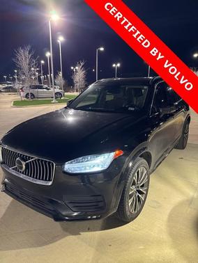 2022 Volvo XC90 T5 Momentum 7 Passenger