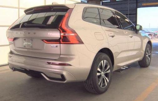 2025 Volvo XC60 B5 Core