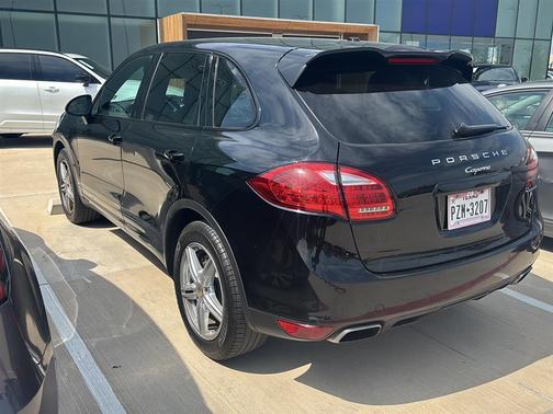 2014 Porsche Cayenne Base