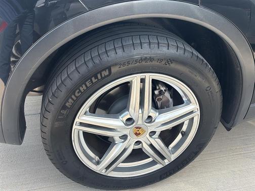2014 Porsche Cayenne Base