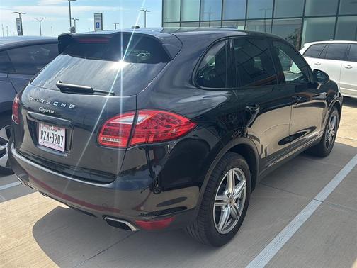 2014 Porsche Cayenne Base