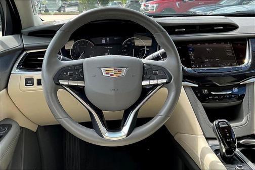 2024 Cadillac XT6 Premium Luxury FWD