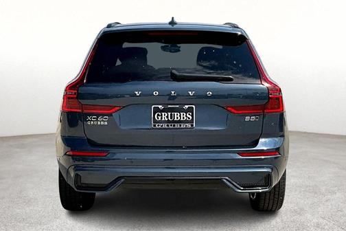 2026 Volvo XC60 B5 Plus