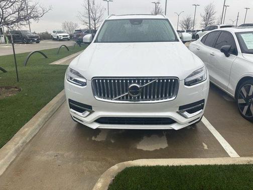 2025 Volvo XC90 Plug-In Hybrid T8 Ultra 7-Seater