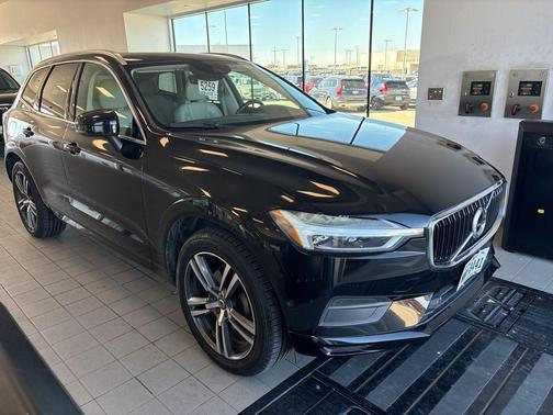 2018 Volvo XC60 T5 Momentum