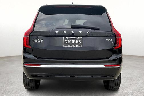 2025 Volvo XC90 Plug-In Hybrid T8 Core 7-Seater