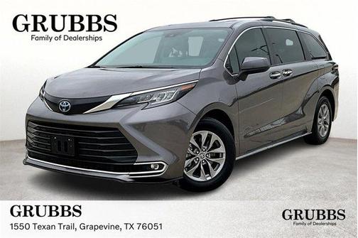 2023 Toyota Sienna XLE