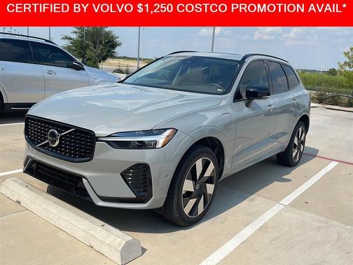 2025 Volvo XC60 Plug-In Hybrid T8 Plus
