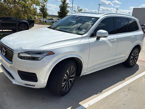 2020 Volvo XC90 T6 Momentum 7 Passenger