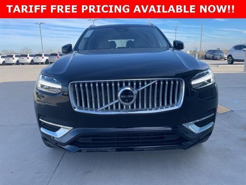 2025 Volvo XC90 B6 Plus 7-Seater