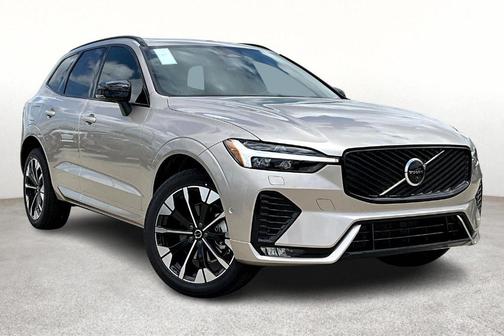2026 Volvo XC60 PLUS