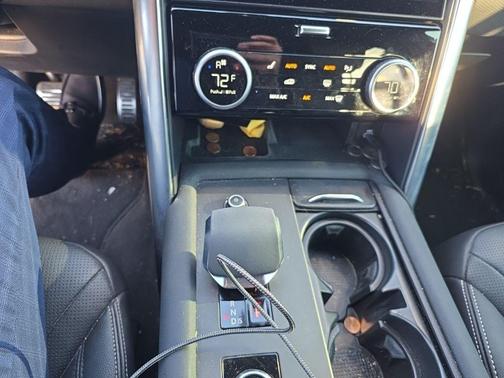 2022 Land Rover Discovery P300 R-Dynamic S