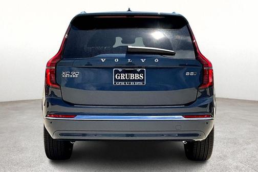 2026 Volvo XC90 B5 Core